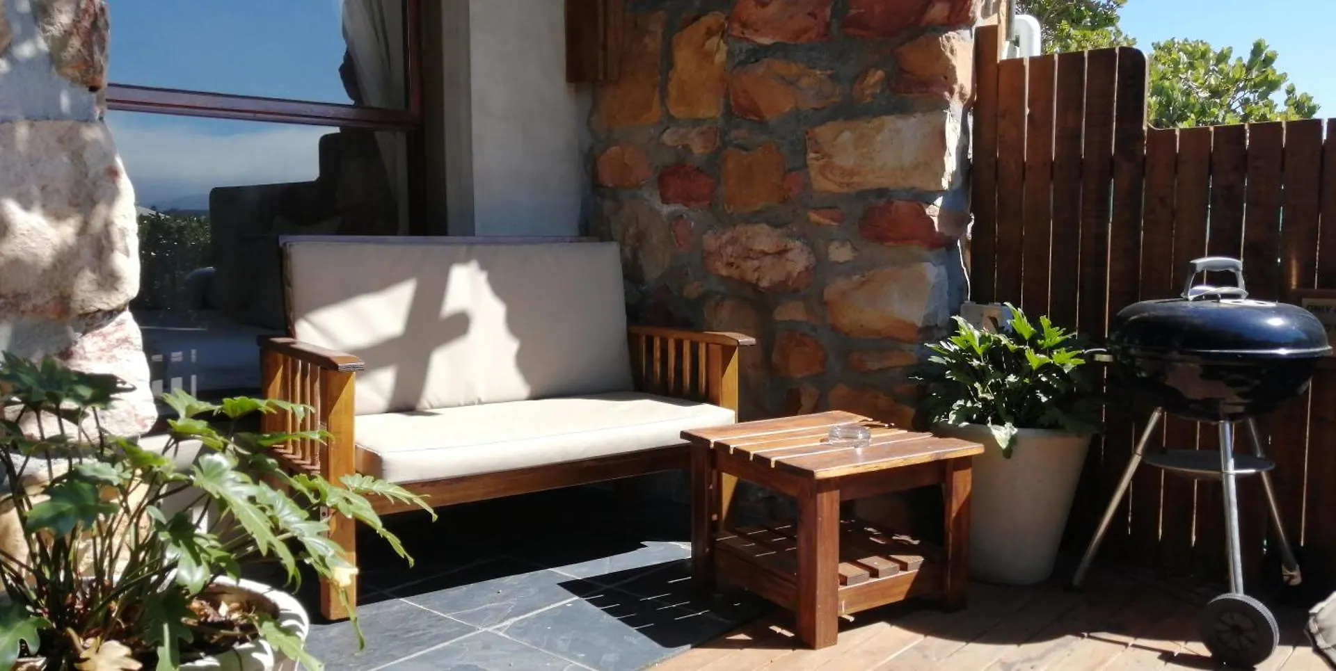 African Violet Guest Suites Noordhoek