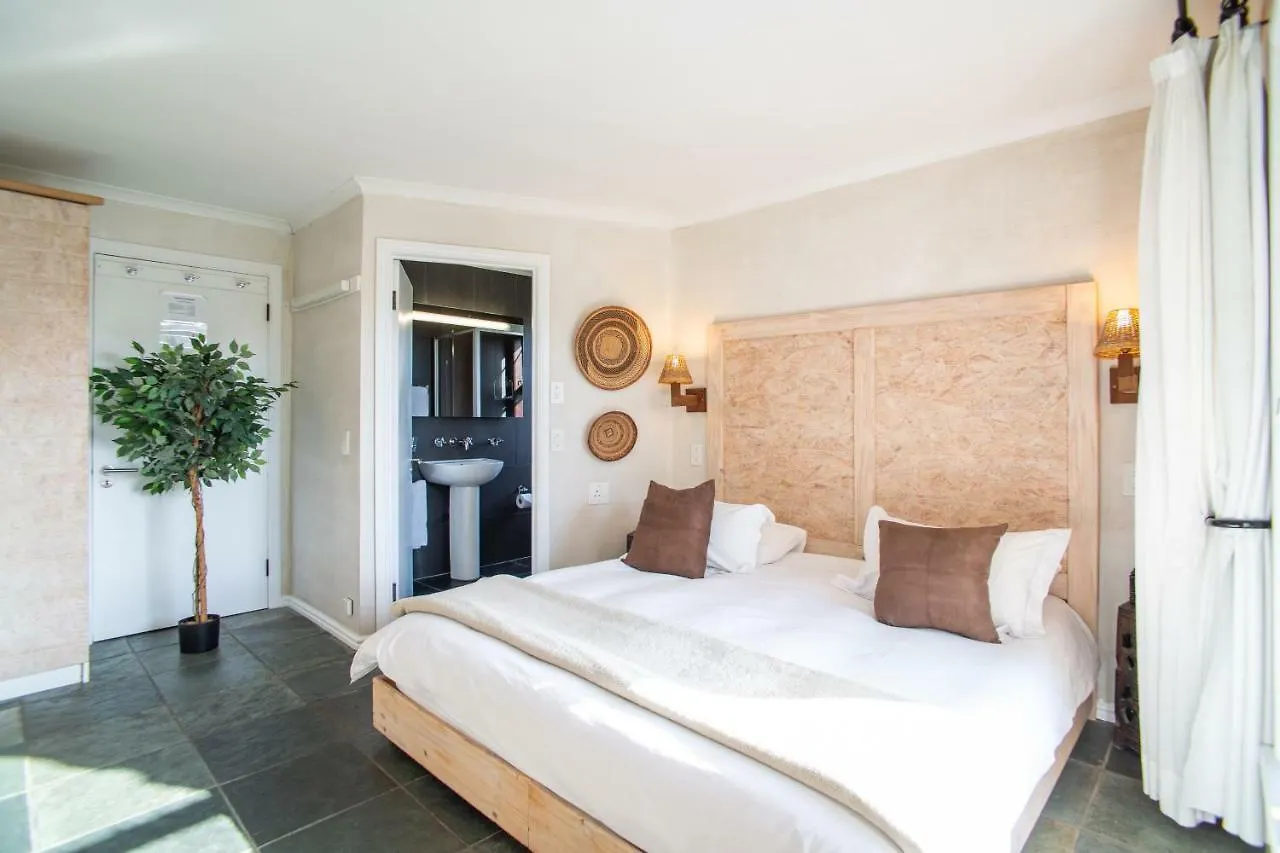African Violet Guest Suites Noordhoek