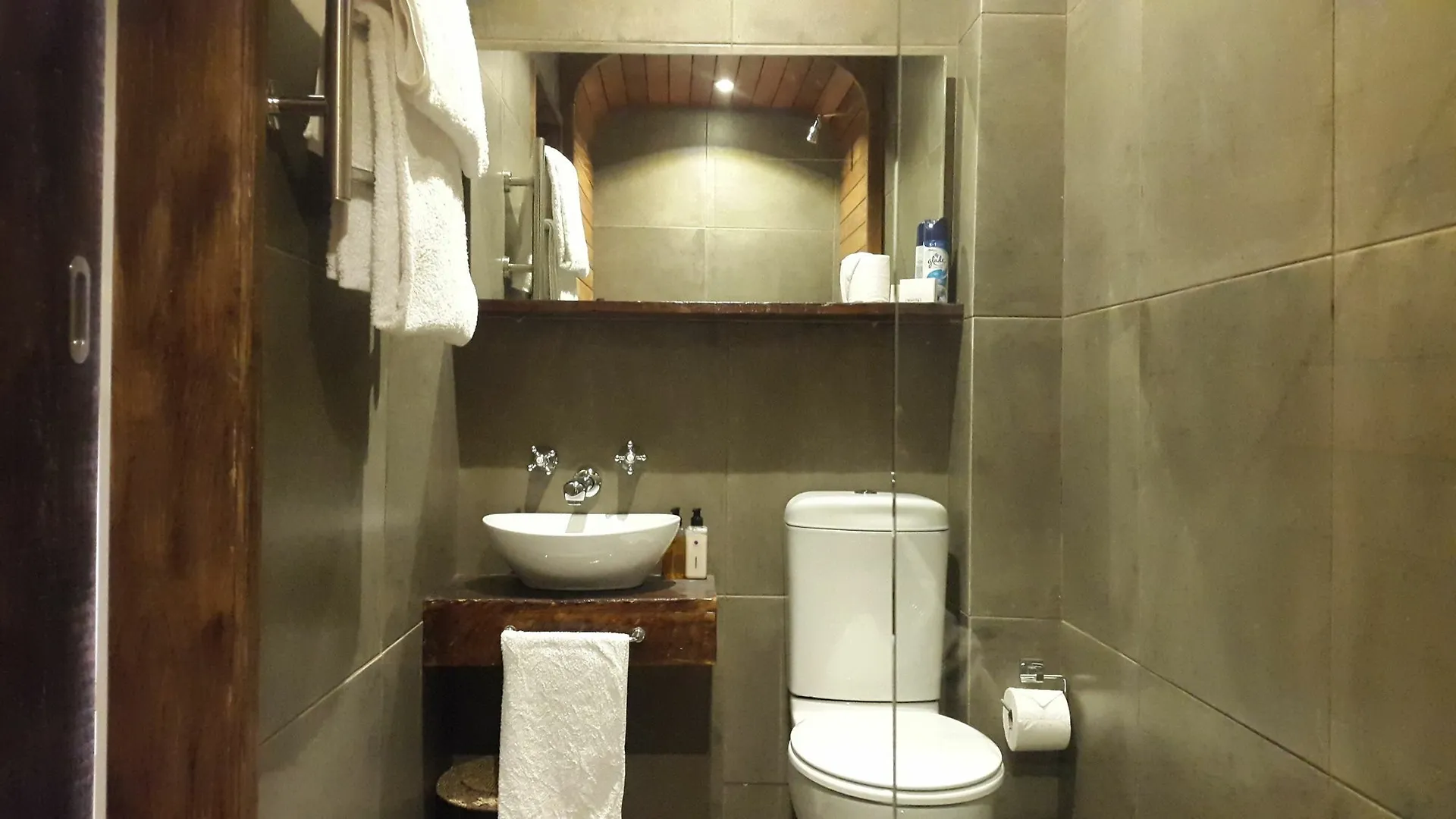 African Violet Guest Suites Noordhoek
